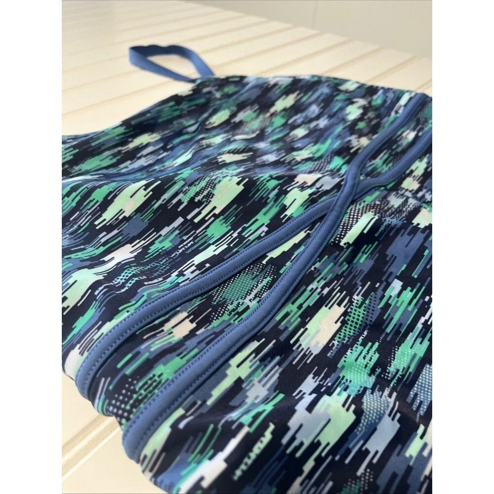 L.L. Bean Blue Print Tankini Bathing Suit Top UPF50+ Soft Cup Size 10 Reg
